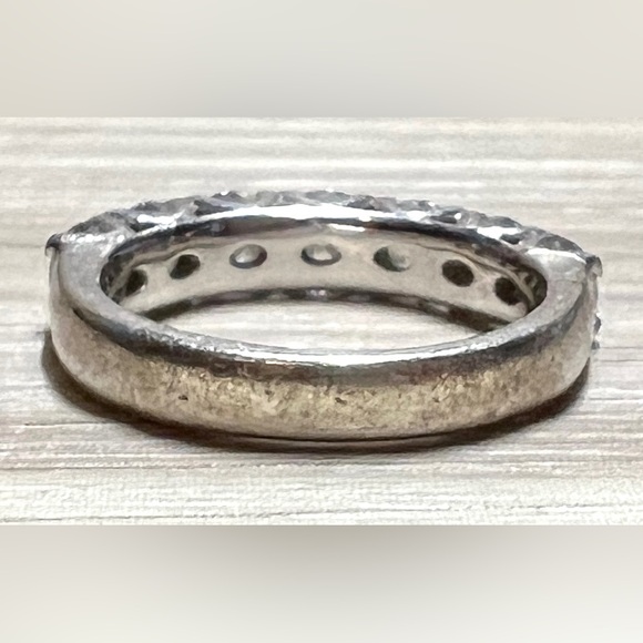 Designer Signed Victoria Wieck Sterling Silver Cubic Zirconia Band Ring, Size 5 - Picture 5 of 12